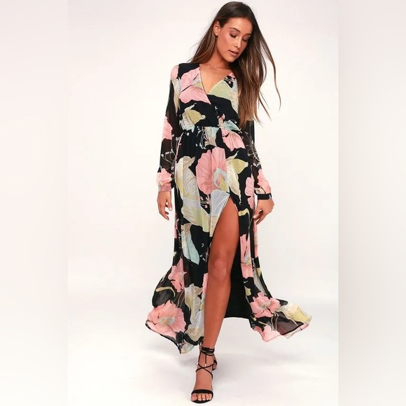 Lulus Dresses & Skirts - Lulus Wondrous Water Lillies Black Floral Print Maxi Dress Size L Flowy